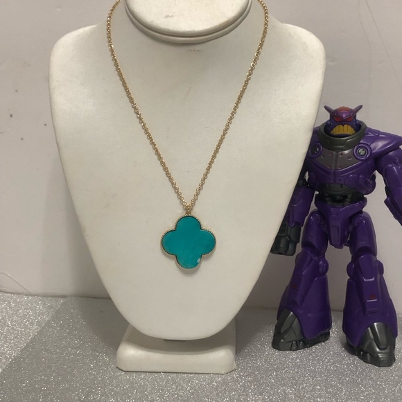 BLUE FLOWER NECKLACE HALF PRICE OFFER SALE - Picture 2 of 7